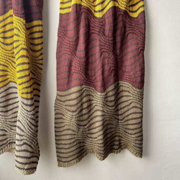 Essentials Multicolored Wave Scarf - Picture 5 of 8